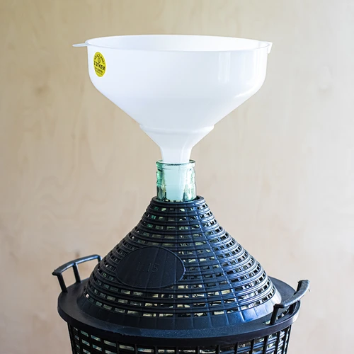 Bel plastičen lijak fi 25 cm - 3