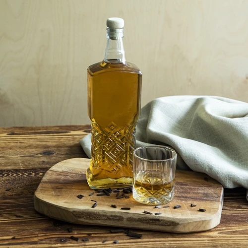 Steklenica Kredensowa 700 ml z zamaškom - 6