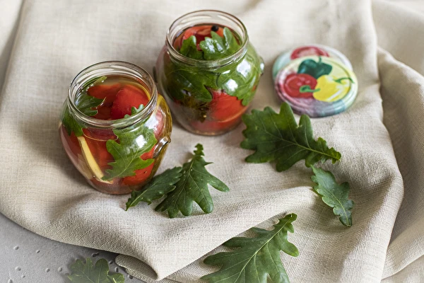 Epizoda 2: Kisana paprika z hrastovimi listi