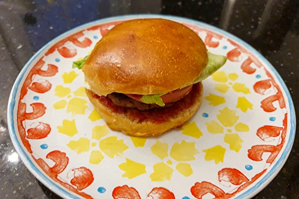 Recepti naših strank: Žemljice za burgerje