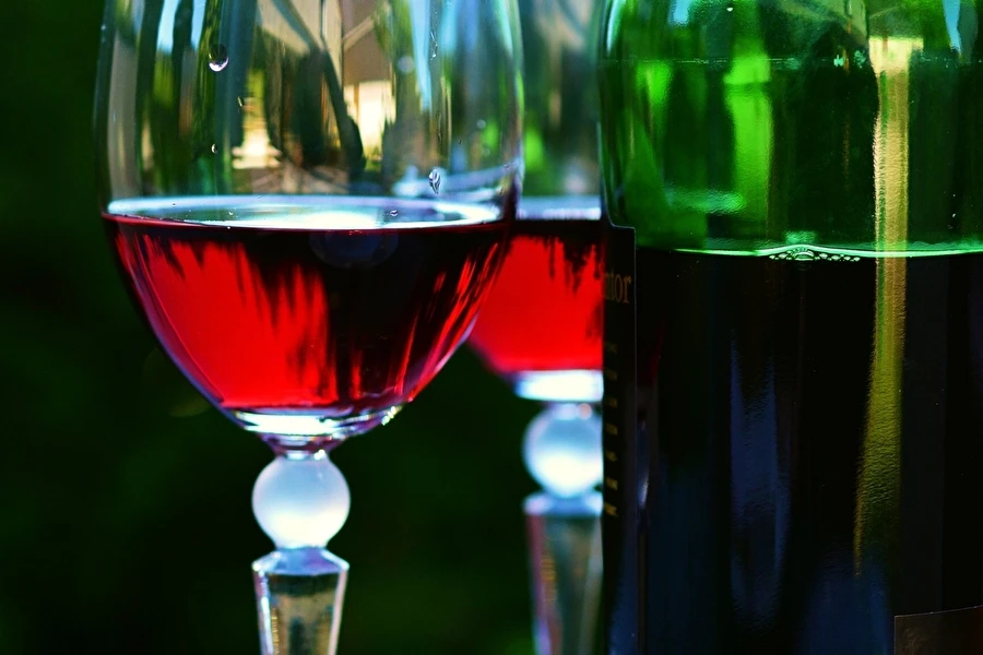 Browin Przepiśnik - Domače višnjevo-kosmuljino vino